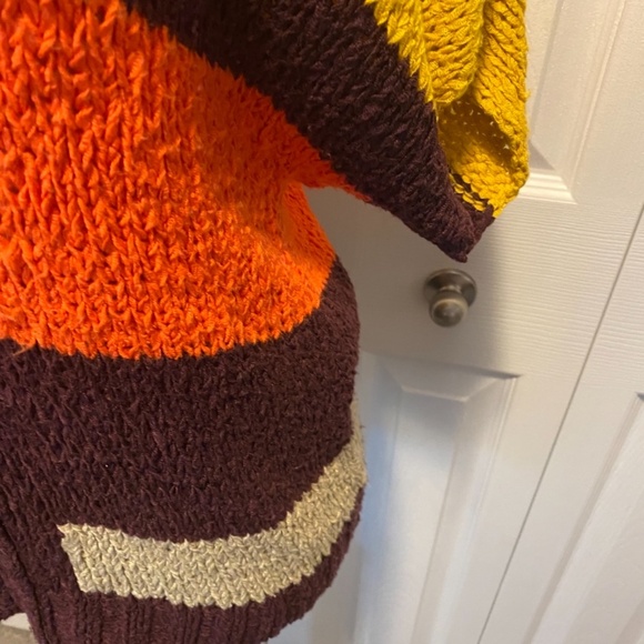 BCBG Size S women’s top - Picture 3 of 6